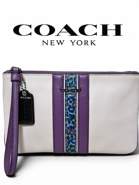 Coach Handbags - COACH Ranch Floral Stripe Smooth Leather Large Wristlet in Chalk